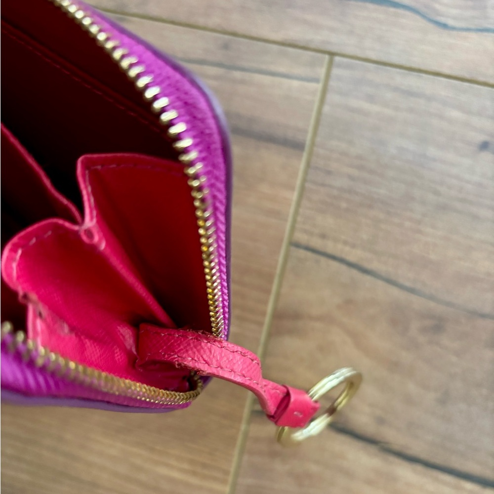 Tory Burch Purple/Pink Zip-Around Leather Key Pouch Wallet - Picture 4 of 9